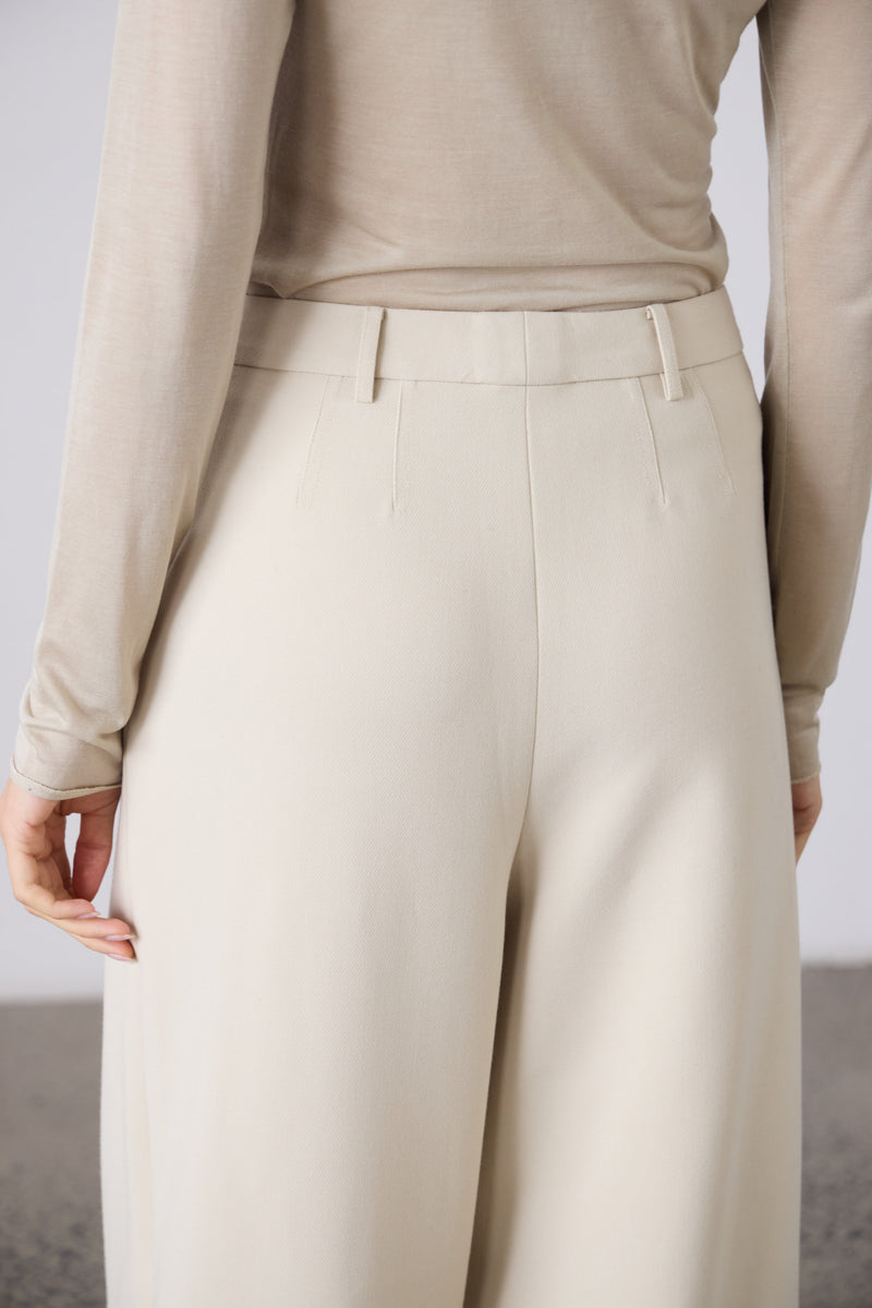 Britta Barrel Leg Trouser