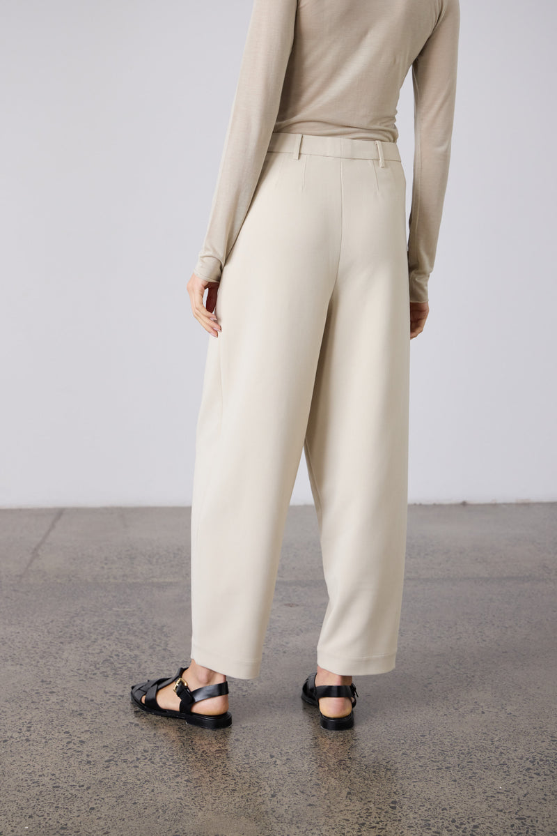 Britta Barrel Leg Trouser