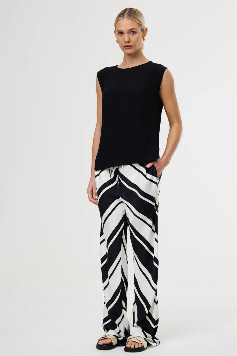 Luisa Pant - Chevron