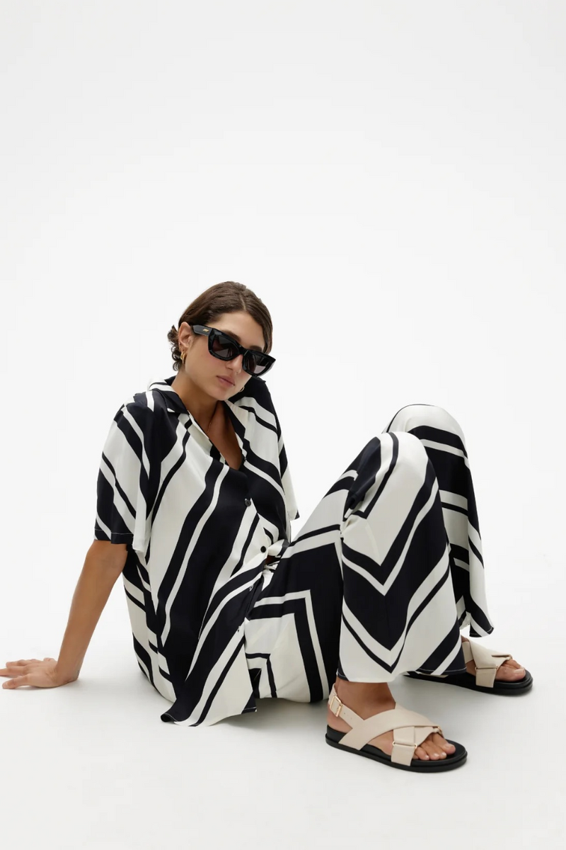 Luisa Pant - Chevron