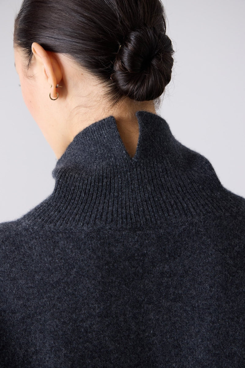 Leisa Knit Sweater - Charcoal - Goodness